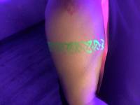 tattoo-tatouage-fluo-phospho-lumiere-noir-animation-soiree-evenement-mariage-alsace-bourgogne-phosphorescent-fluorescent-strasbourg-brillant-atelier